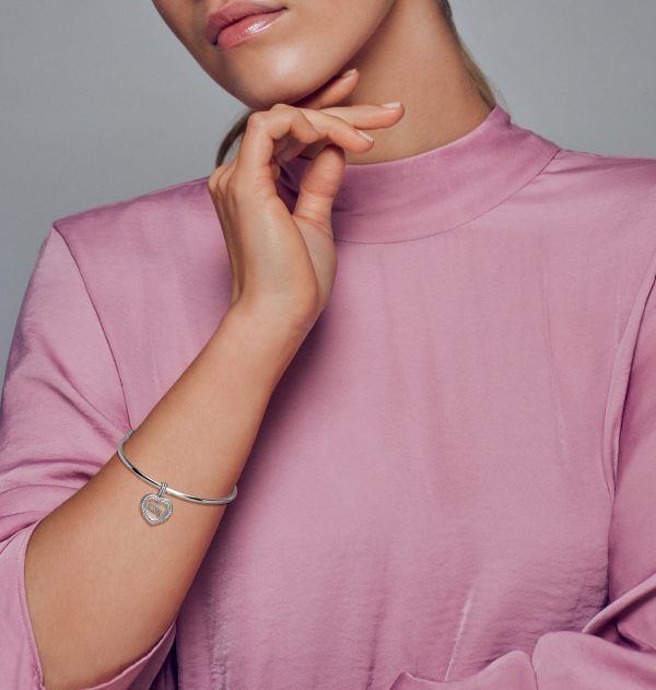 HIGH_CMYK_797248CZ_ABC123_MODEL_eCOM_01_RGB.jpg HIGH_CMYK_797248CZ_ABC123_MODEL_eCOM_01_RGB.jpg