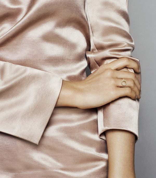 HIGH_RGB_167096CZ_ABC123_MODEL_eCOM_01_RGB.jpg HIGH_RGB_167096CZ_ABC123_MODEL_eCOM_01_RGB.jpg