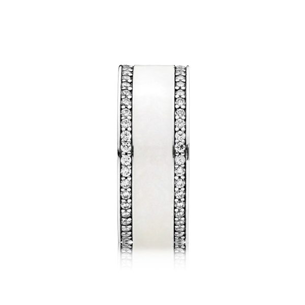 HIGH_RGB_191024EN23_V2_RGB.jpg HIGH_RGB_191024EN23_V2_RGB.jpg