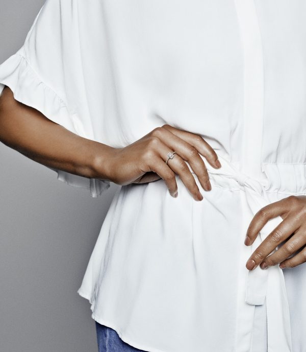 HIGH_RGB_197541CZ_ABC123_MODEL_ECOM_RGB.jpg HIGH_RGB_197541CZ_ABC123_MODEL_ECOM_RGB.jpg