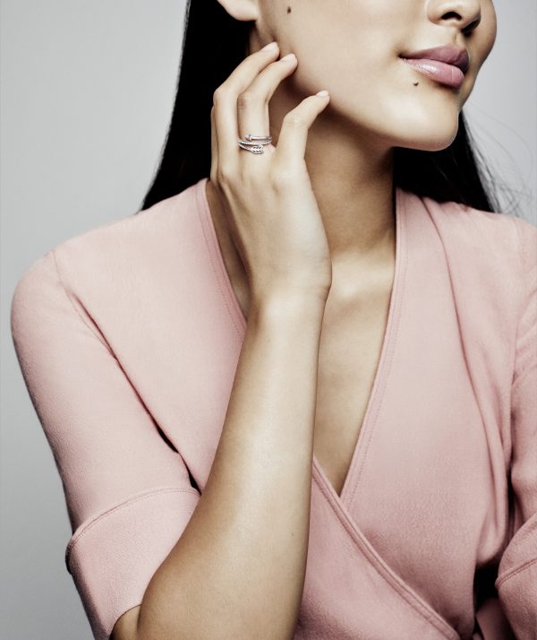 HIGH_RGB_197830CZ_ABC123_MODEL_ECOM_RGB.jpg HIGH_RGB_197830CZ_ABC123_MODEL_ECOM_RGB.jpg