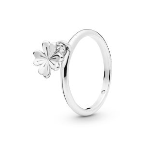 Dangling clover silver ring