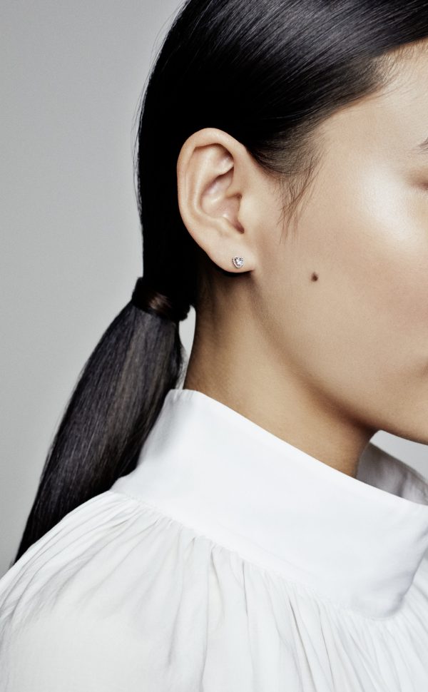 HIGH_RGB_298427C01_ABC123_MODEL_ECOM_RGB.jpg HIGH_RGB_298427C01_ABC123_MODEL_ECOM_RGB.jpg