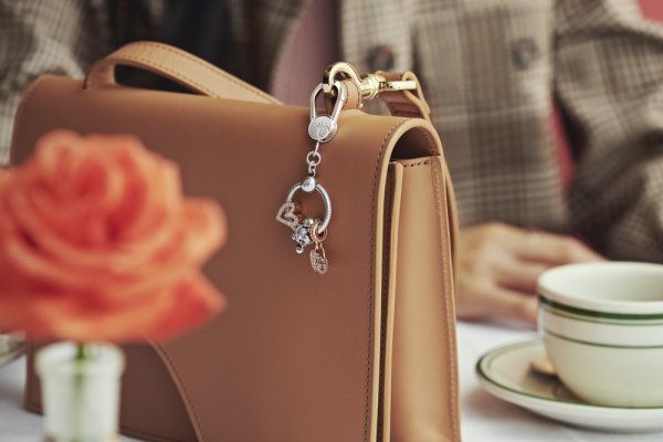 WEB_2021_E_Wearability_Rotation2_Model_22_RGB.png WEB_2021_E_Wearability_Rotation2_Model_22_RGB.png