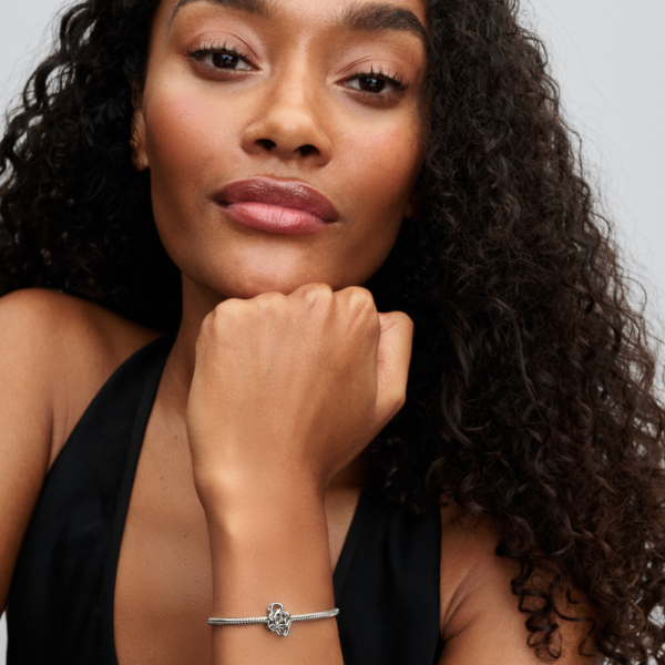 WEB_2025Q2D_collection_disney_go_ac_tp_pdp_model_single_10_1x1_rgb.png WEB_2025Q2D_collection_disney_go_ac_tp_pdp_model_single_10_1x1_rgb.png