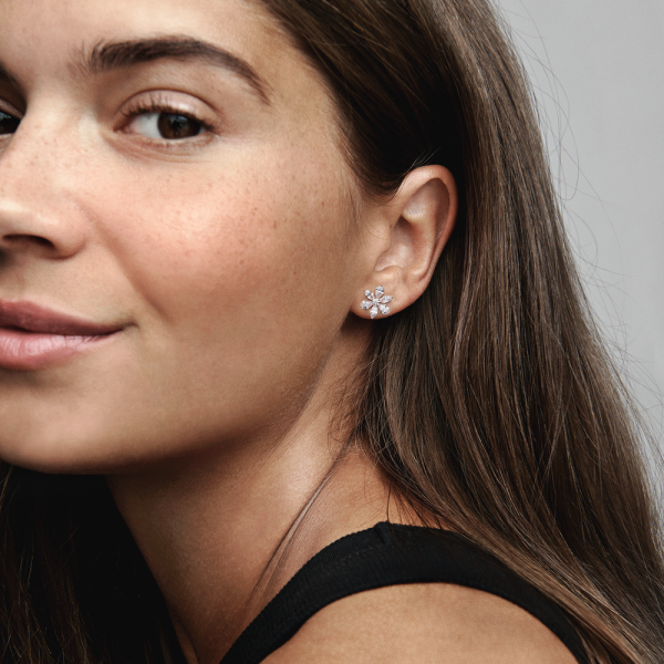 WEB_282407C01_ABC123_MODEL_eCOM_01_RGB.png WEB_282407C01_ABC123_MODEL_eCOM_01_RGB.png