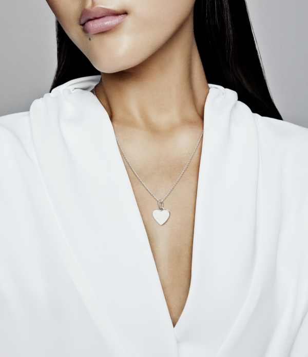 WEB_398914C00_ABC123_MODEL_ECOM_RGB.png WEB_398914C00_ABC123_MODEL_ECOM_RGB.png