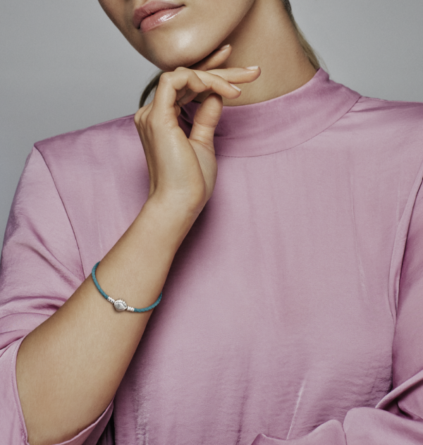 WEB_598951C01_ABC123_MODEL_ECOM_CMYK.png WEB_598951C01_ABC123_MODEL_ECOM_CMYK.png