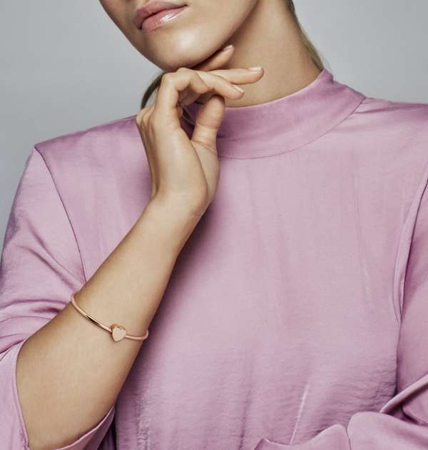 WEB_782015C00_ABC123_MODEL_ECOM_RGB.png WEB_782015C00_ABC123_MODEL_ECOM_RGB.png