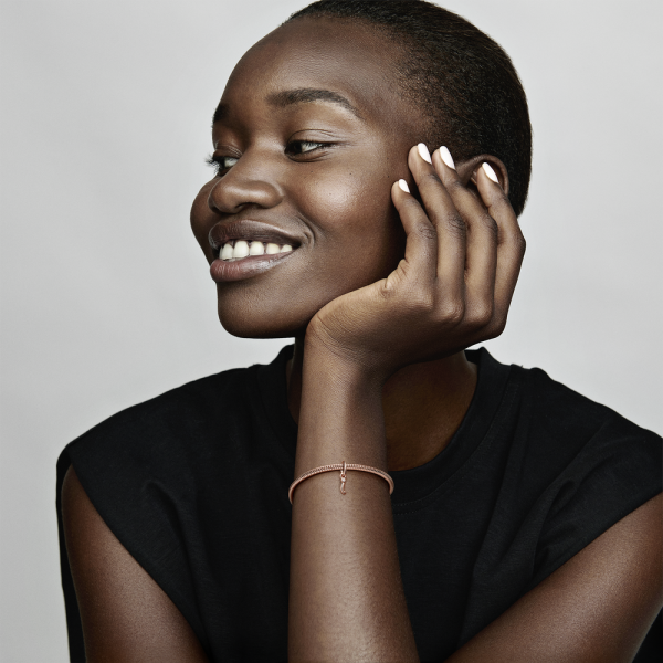 WEB_782473C01_ABC123_MODEL_eCOM_01_RGB.png WEB_782473C01_ABC123_MODEL_eCOM_01_RGB.png