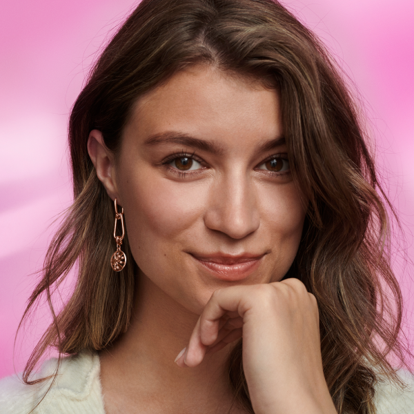 WEB_789676C01_ABC123_MODEL_eCOM_03_RGB.png WEB_789676C01_ABC123_MODEL_eCOM_03_RGB.png