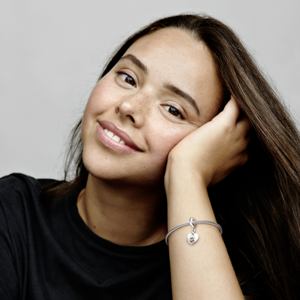 WEB_799294C01_ABC123_MODEL_eCOM_01_RGB.png WEB_799294C01_ABC123_MODEL_eCOM_01_RGB.png