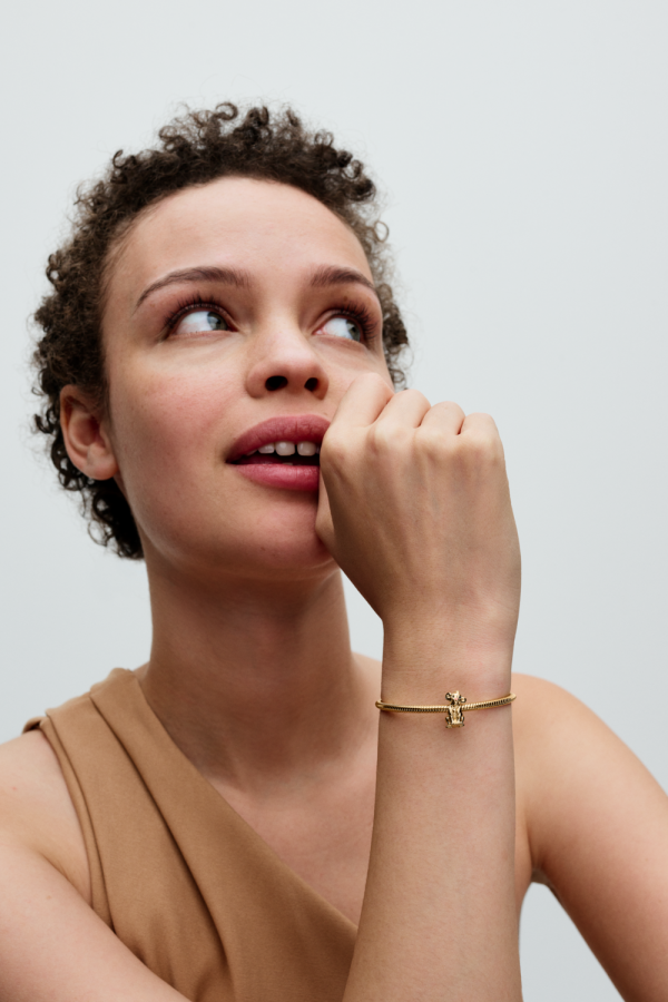 WEB_Q224_D_PDP_Model_Single_78_RGB.png WEB_Q224_D_PDP_Model_Single_78_RGB.png