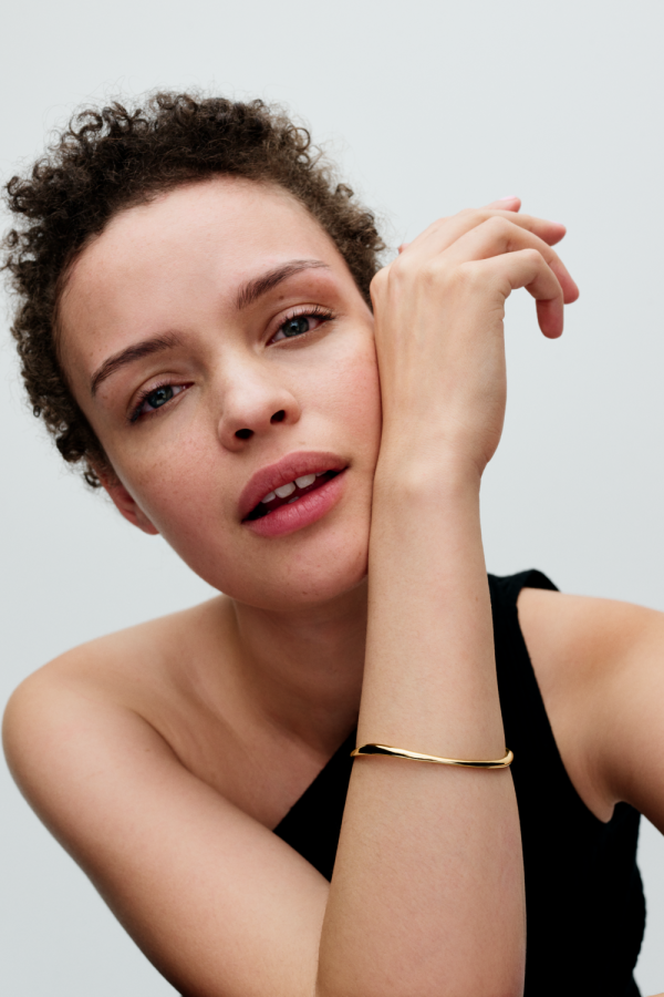 WEB_Q224_D_PDP_Model_Single_82_RGB.png WEB_Q224_D_PDP_Model_Single_82_RGB.png