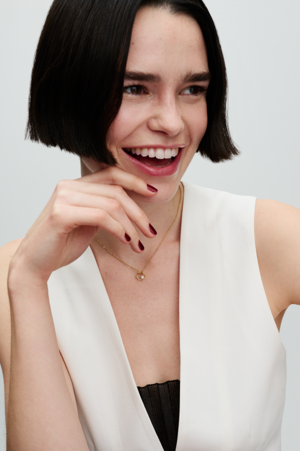 WEB_Q224_D_PDP_Model_Single_88_RGB.png WEB_Q224_D_PDP_Model_Single_88_RGB.png