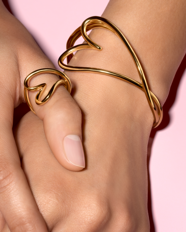 WEB_Q225_Pre_MD_Hands_01_RGB_31ca5668-5cc8-4b79-a70a-8f7c6dde9c41.png WEB_Q225_Pre_MD_Hands_01_RGB_31ca5668-5cc8-4b79-a70a-8f7c6dde9c41.png