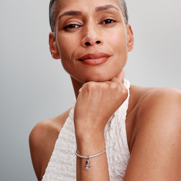 WEB_Q424_G_PDP_MODEL_SINGLE_54_1x1_RGB.png WEB_Q424_G_PDP_MODEL_SINGLE_54_1x1_RGB.png