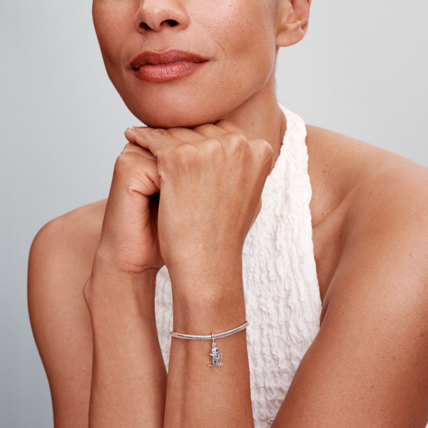 WEB_Q424_G_PDP_MODEL_SINGLE_56_1x1_RGB.png WEB_Q424_G_PDP_MODEL_SINGLE_56_1x1_RGB.png